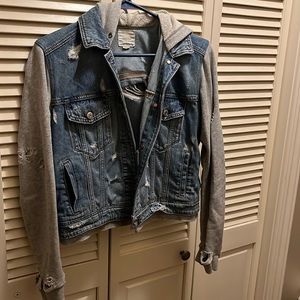 American Eagle Destroyed Denim Jacket Small